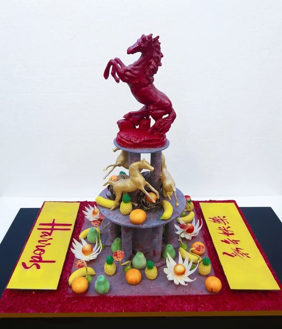 Paul Wayne Gregory Chocolates — showpiece 1