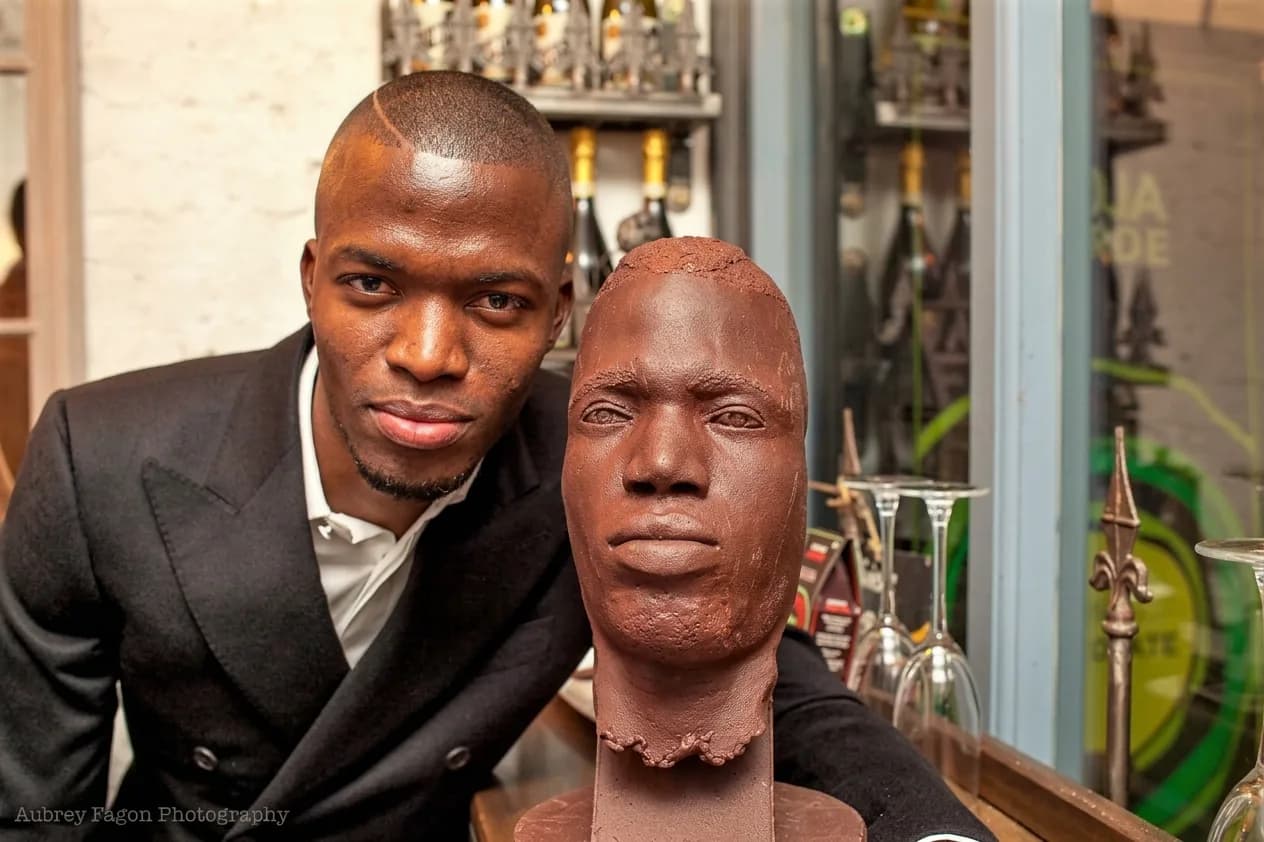 Paul Wayne Gregory Chocolates — showpiece 12